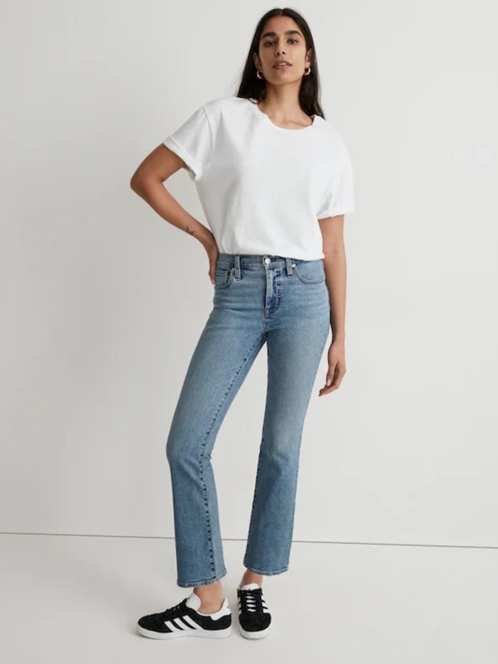 ✨ Madewell Mid-Rise Kick Out Jeans - Size 26P (Petite) ✨